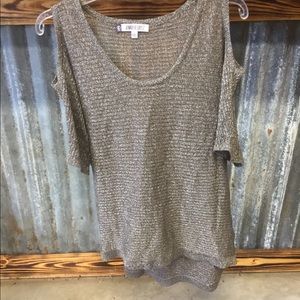 Cold shoulder top